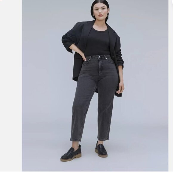 Everlane | The Curvy Way-High Jean in Washed Black - Picture 1 of 9